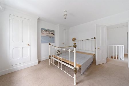 2 bedroom semi-detached house to rent - Photo 4