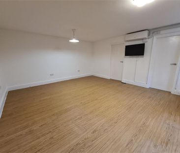 Flat 1, 26 Newmarket Road, Cambridge - Photo 3