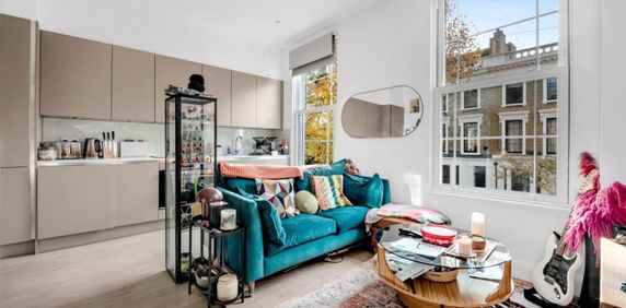 1 bedroom Flat To Let - Photo 2