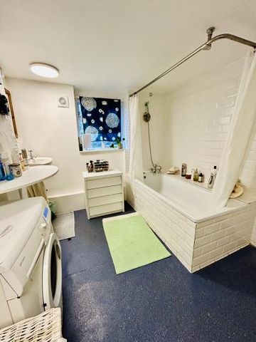 Spacious, Peaceful Room in Georgian House - Brixton - Photo 5