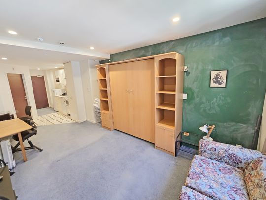 A touch of elegance - Photo 1