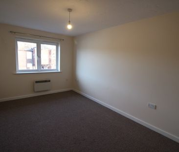 Two Bedroom Apartment - Photo 2