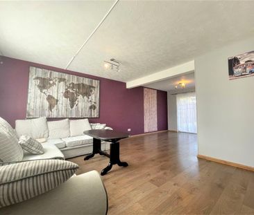 3 bedroom semi-detached house to rent - Photo 3