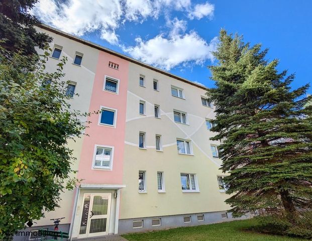 ++ dein neues Zuhause: 2-Raum-Wohnung mit Balkon & Wohlfühlambiente - in Limbach-Oberfrohna ++ - Photo 1