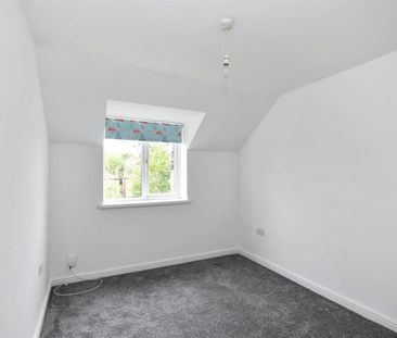 102 Gravelly Lane, BIRMINGHAM - Photo 5