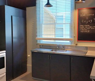 Fully Furnished 1 bedroom Flat - Photo 4