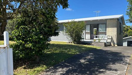 Charming 2BR Papamoa Beach Retreat - Photo 4