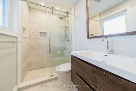 For Lease - 88 Chipwood Crescent, Toronto, Ontario - Photo 2