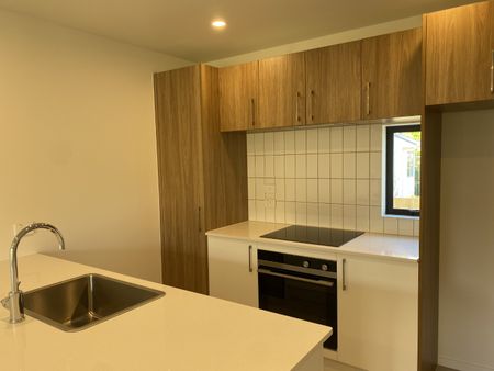 6/43 Yeovil Road, Te Atatu Peninsula - Photo 3