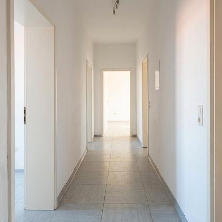 4-Zimmer-Wohnung am Borsigplatz in Dortmund – zum Selbstrenovieren mit Balkon - Foto 4