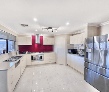 4 x2 Beautiful Family Home - Photo 6