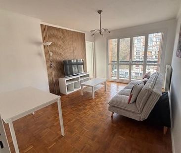 Location Appartement 3 pièces 57m² LYON 9ème - Photo 2