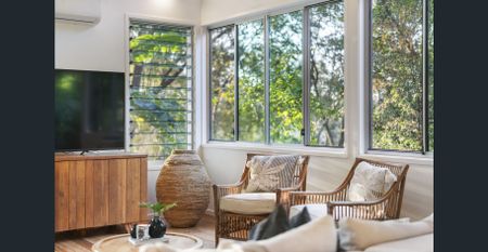 Fully Furnished Hinterland Gem Minutes from the Beach! - Photo 3