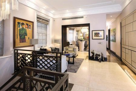 4 bedroom flat to rent - Photo 2