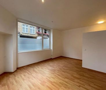 Gelijkvloerse studio te huur - Photo 3