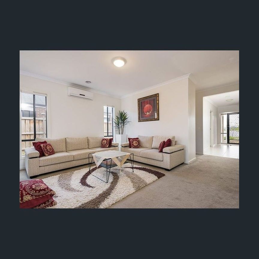 Spacious & Modern Family Home in Prime Keysborough Location - Photo 1