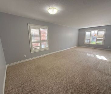 For Lease - 758 Grand Banks Drive, Waterloo, Ontario - Photo 2