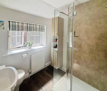 2 bedroom semi-detached house to rent - Photo 6