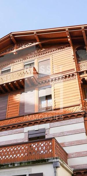 Appartement de 3 pièces au 1er étage dans un immeuble au cachet historique "Le Chalet Suisse" - Foto 1