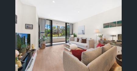 Spacious one-bedroom apartment plus study with tranquil surroundings - Photo 5