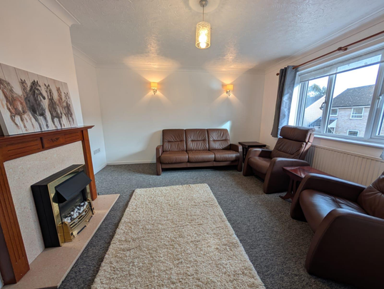 Lindford Drive, Norwich - Photo 1