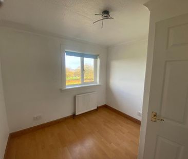 3 bedroom maisonette to rent - Photo 5