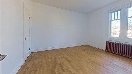 3710-3730 Queen Mary - Photo 4