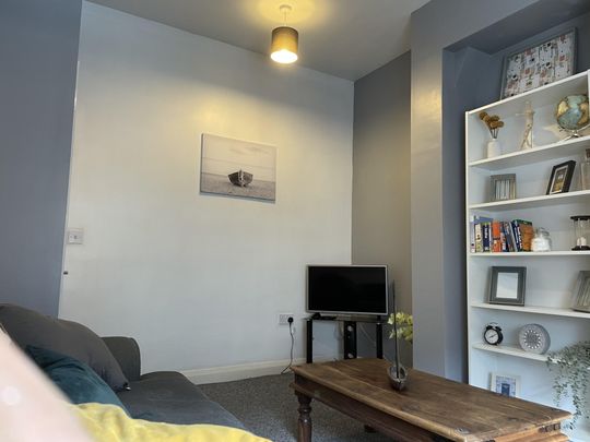 49 Crompton Street - Photo 1