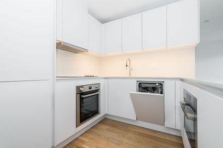 240 Oriole Parkway - Photo 3