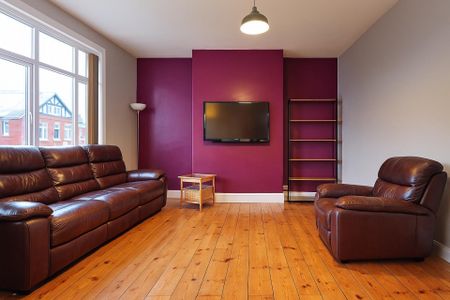 3 bedroom Student Flat to rent in Grosvenor Road, Jesmond, Newcastle upon Tyne, Ne2 - Photo 4