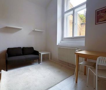 Zařízené studio k pronájmu v historickém centru Prahy 6 vhodné pro ... - Photo 5