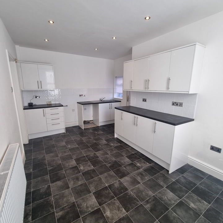 3 Bed End Terrace, Walton Breck Road, L4 - Photo 1