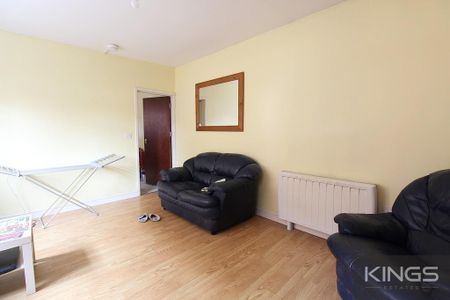 3 bedroom ground floor flat to rent - Photo 5