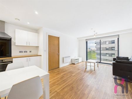 2 bedroom flat to rent - Photo 4