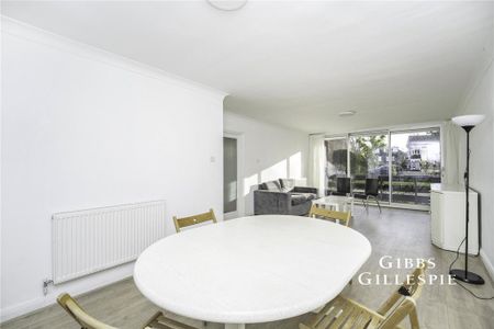 3 bedroom flat to rent - Photo 2