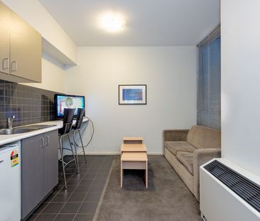 Melbourne | Student Living on Lonsdale | 2 Bedroom Apartment – Small Low Level - Photo 2