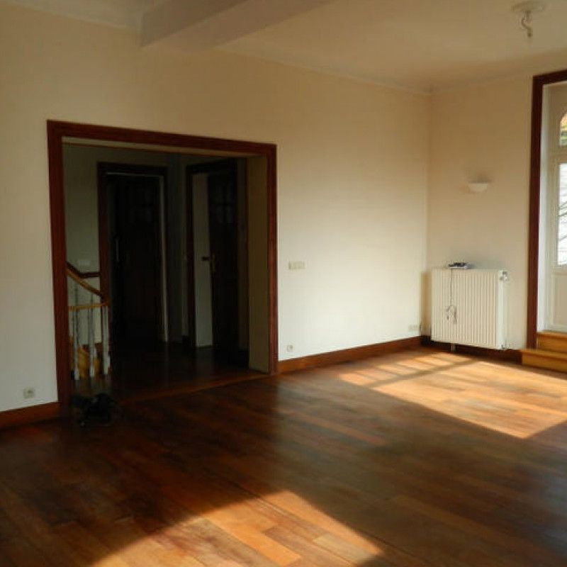 Fort-Jaco, superbe duplex/ penthouse de ±300m² dans villa divisée en 3 appartemements - Photo 1