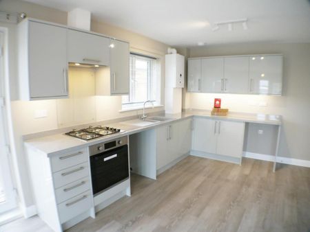 2 bedroom flat to rent - Photo 3
