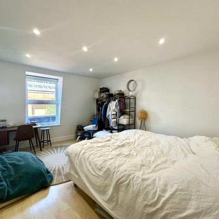 2 Bed Flat, Boston Place, NW1 - Photo 3