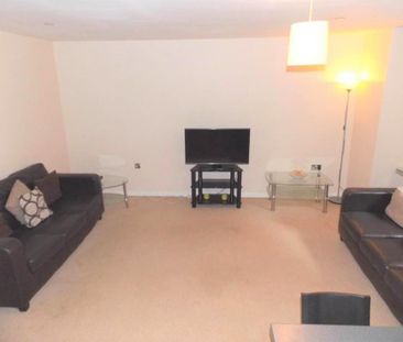 4 bedroom flat to rent - Photo 6