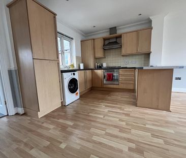 2 bedroom apartment to rent - Photo 4