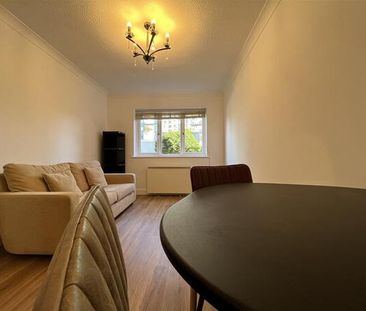 Queens Court, Bridge Street - Photo 3