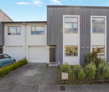 37 Pencaitland Drive, Flat Bush, Auckland - Photo 1