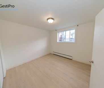 2375-2475 d’Alger / 2465 Père-Lelièvre - Photo 3
