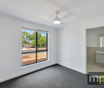 Brand New & Modern! - Photo 4