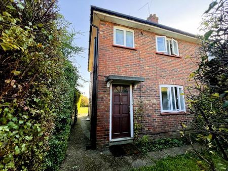 3 bedroom terraced house to rent - Photo 4