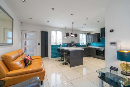 21 Ardmore Avenue, Finaghy Road North, Belfast, BT10 0JP - Photo 5