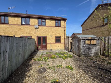 2 bedroom semi-detached house to rent - Photo 4