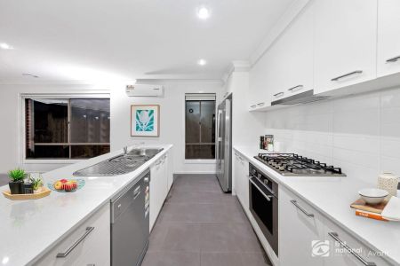 Stunning Family Home - Photo 3