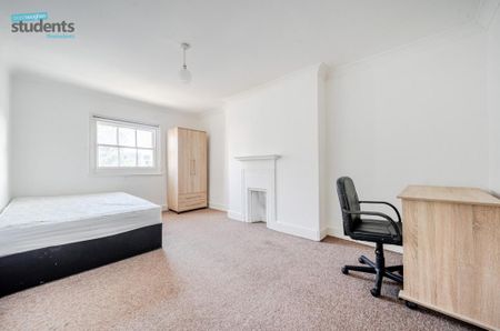 5 bedroom terraced house to rent - Photo 5